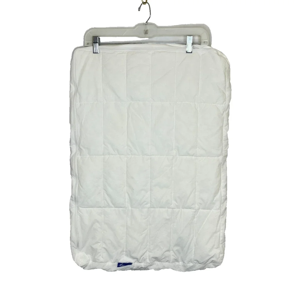 Casper Sleep Essential Quilted Select Bed Pillow (U.S. Standard), White